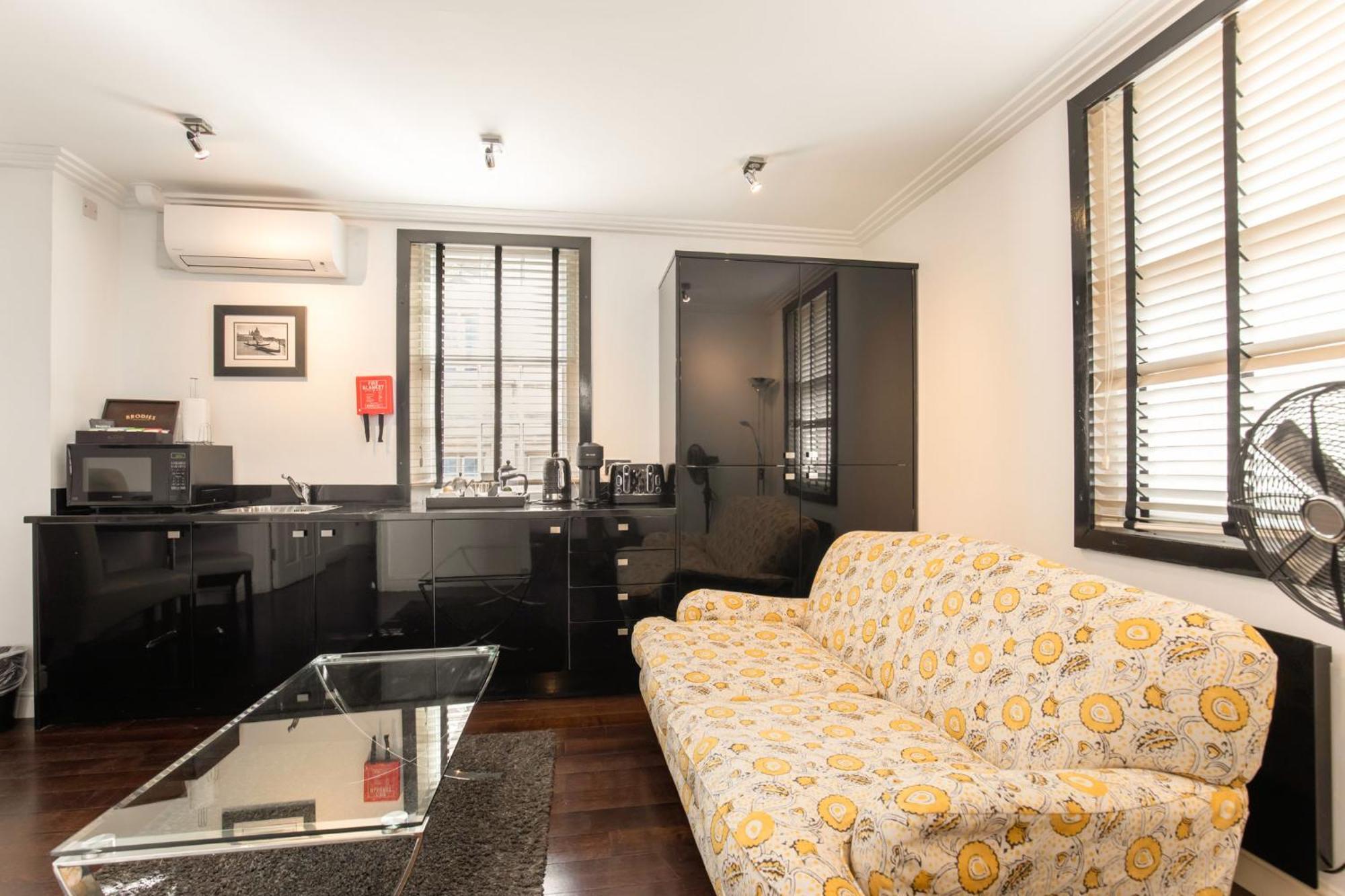 Strozzi Palace Suites By Mansley Cheltenham Extérieur photo