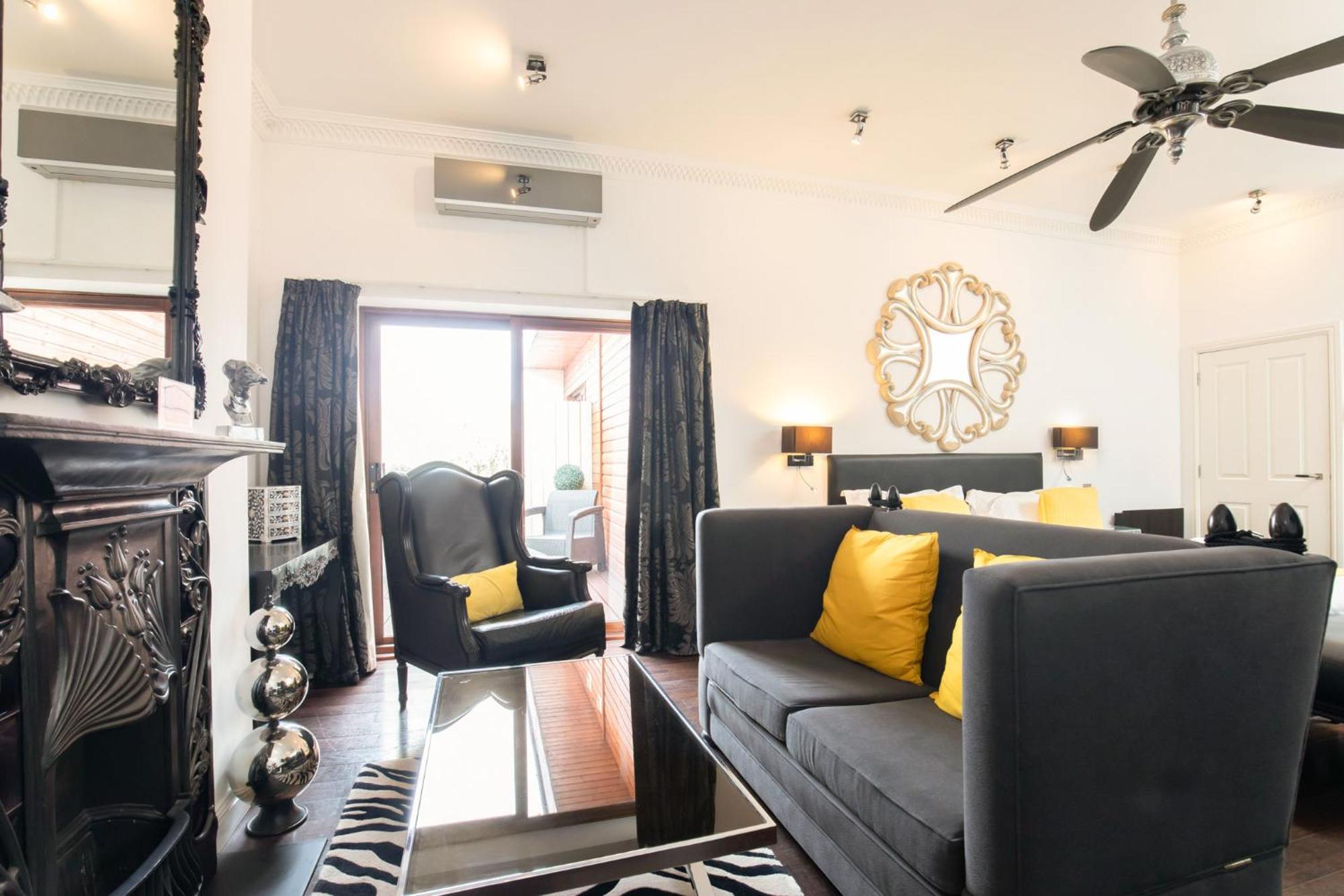 Strozzi Palace Suites By Mansley Cheltenham Extérieur photo