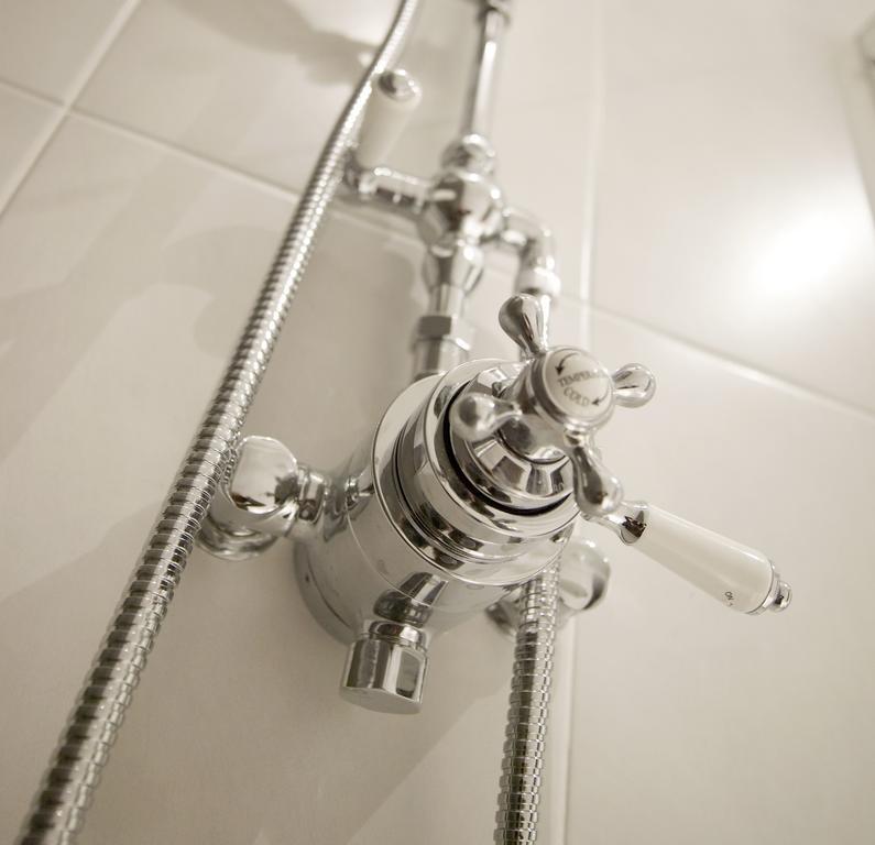 Strozzi Palace Suites By Mansley Cheltenham Extérieur photo