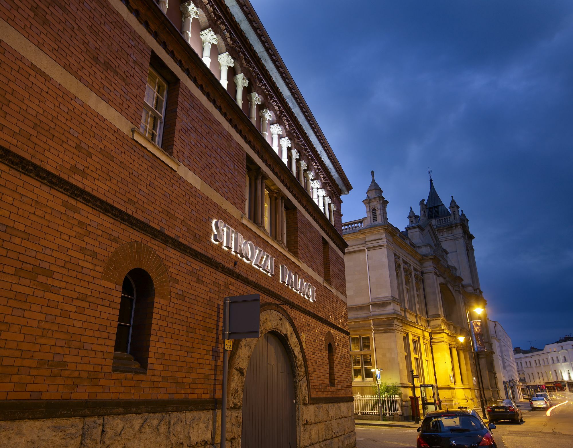 Strozzi Palace Suites By Mansley Cheltenham Extérieur photo